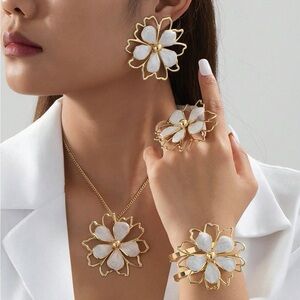 Women's Elegant Gold and White Floral Jewelry Set
